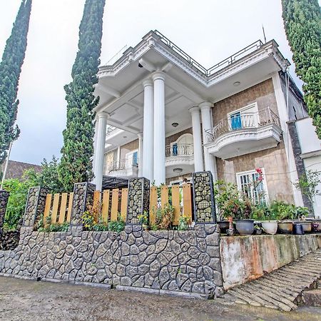 Oyo 92628 Raja Alam Homestay Karanganyar  Bagian luar foto