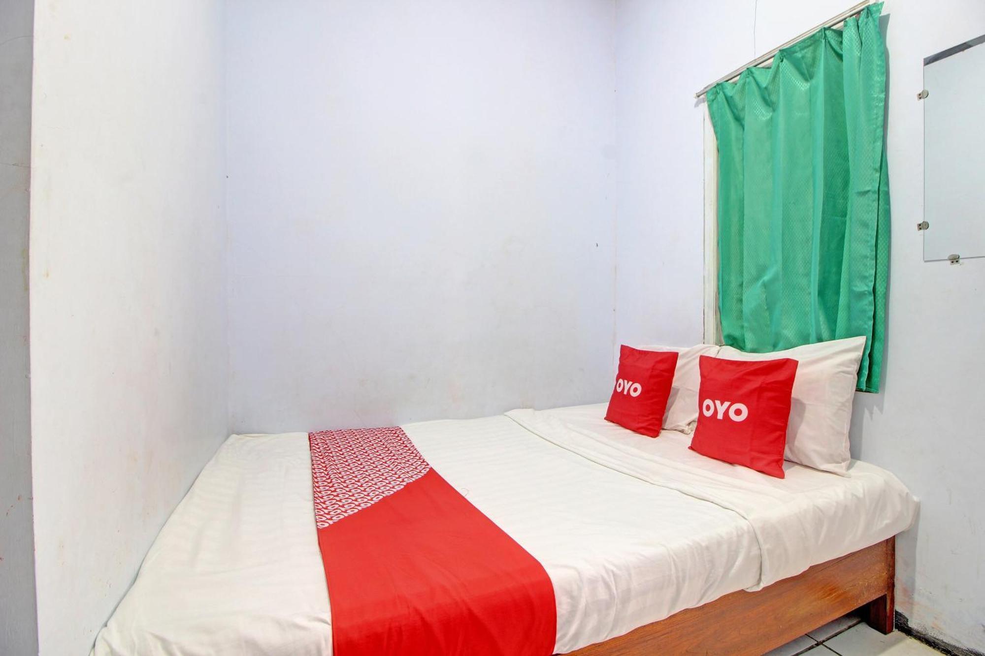 Oyo 92628 Raja Alam Homestay Karanganyar  Bagian luar foto